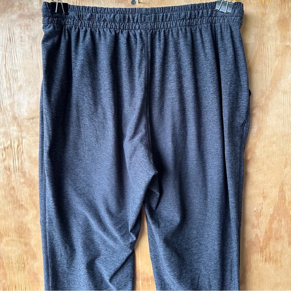 Outdoor Voices Gray SpaceDye Cloudknit Tapered Pull On Pant - Picture 6 of 11